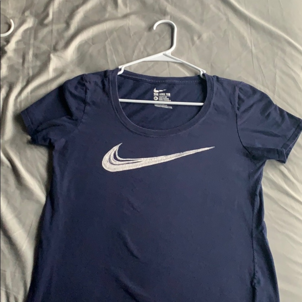 Nike tee